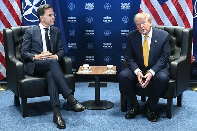 son-dakika-abd-baskani-donald-trumptan-bestepede-kritik-iran-savasi-aciklamasi-iran-ile-ateskes-bitti-1783498829790.jpeg