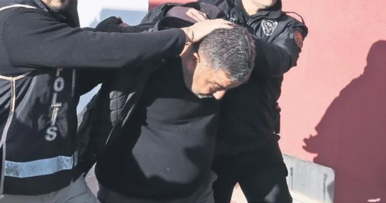 Devletin silahlarını FETÖ’ye sattılar