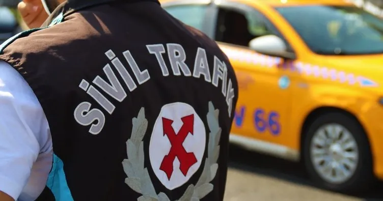Taksi şoförü polise küstü, aracından inmedi! “Ben yolcu seçmedim polis yanlış gördü”