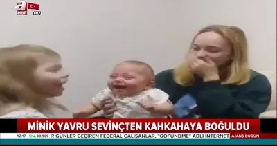 İşitme cihazı ile ilk defa duymaya başlayan bebeğin annesi gözyaşlarına boğuldu