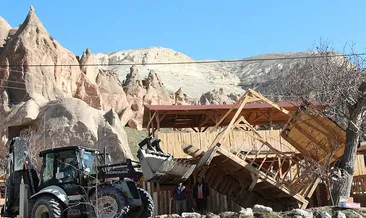 Peribacalarında çay bahçesi yıkıldı