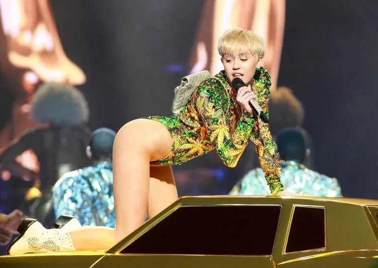 Miley Cyrus’ın kalbi iflas etti