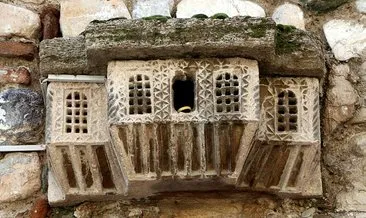 Tokat’ta hamam girişindeki 500 yıllık ’kuş sarayı’ yerli-yabancı turistlerin ilgisini çekiyor