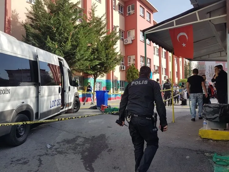 Avcılar'da okul bahçesinde servis aracının çarptığı çocuk hayatını kaybetti