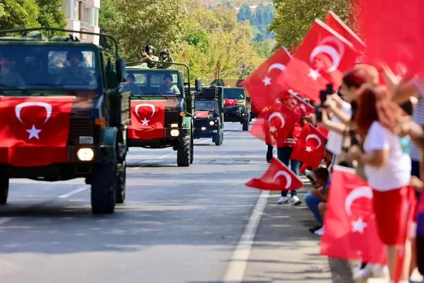 tekirdagda-30-agustos-zafer-bayrami-coskusu-1788098222161.jpg