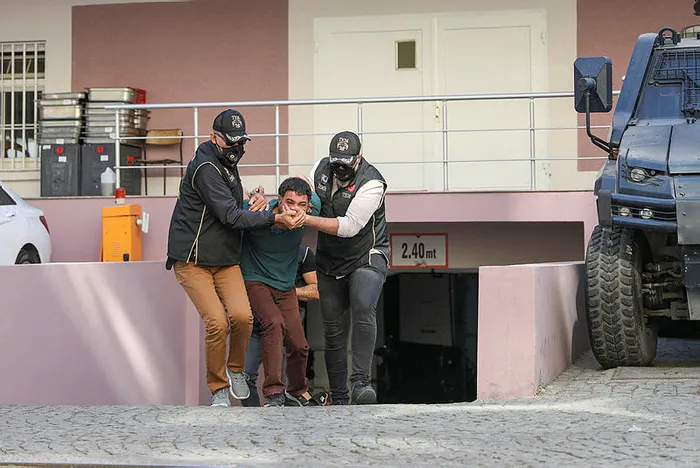 son-dakika-bursadaki-bombali-eylemin-failini-chp-uyeleri-saklamis-operasyonun-detaylari-ortaya-cikti-1666856197315.jpg