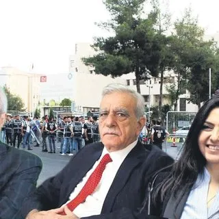 Terör dosyaları kabarık