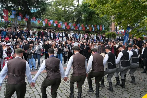 trabzondan-mardine-kardeslik-sofrasi-1790358116119.jpg