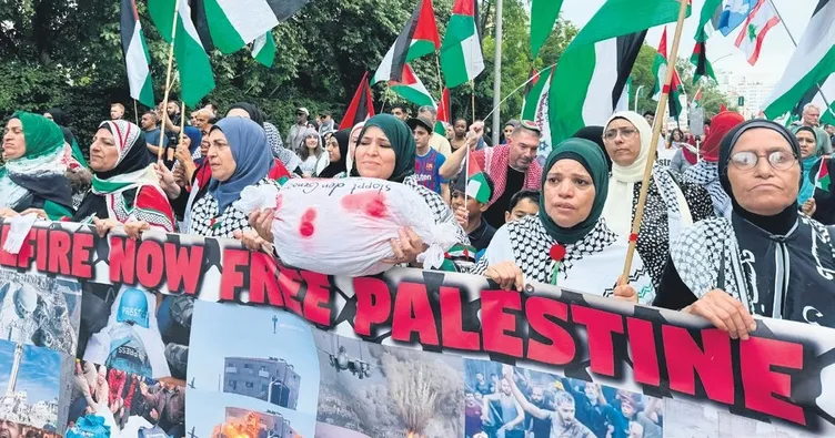 Berlin’de Filistin’e destek yürüyüşü