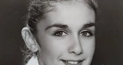 Henüz 20’li yaşlarında bile değil! Bu genç kızı tanıyabildiniz mi? Ünlü isim paylaştı sosyal medyada olay oldu!