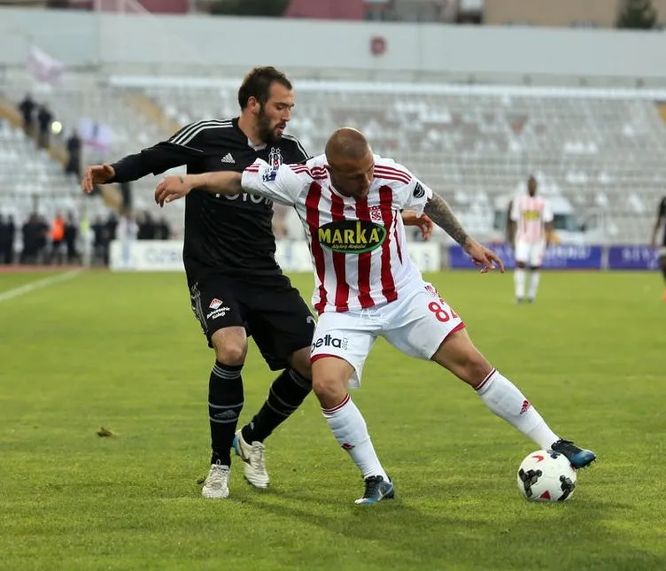 Sivasspor - Beşiktaş maçının fotoğrafları