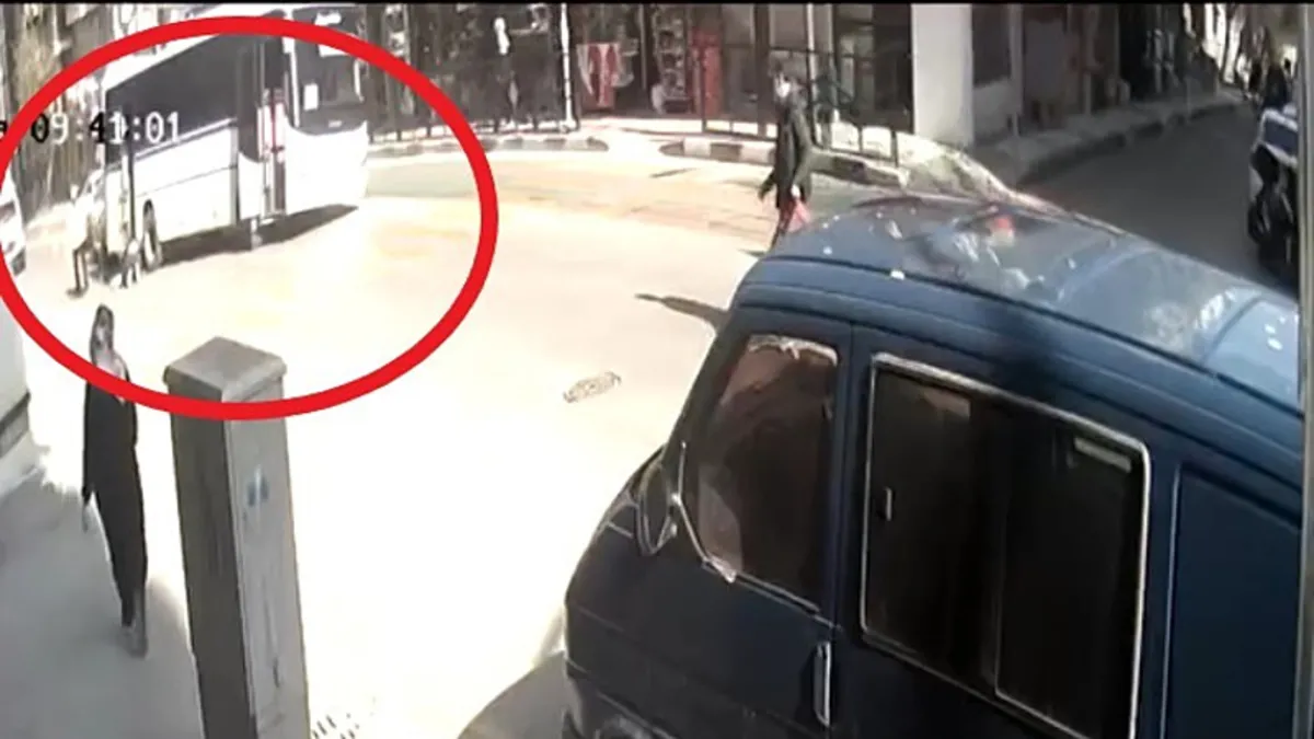 Tamir etmek istemişti: Minibüsün altında kaldı! Tamir etmek istemişti: Minibüsün altında kaldı!