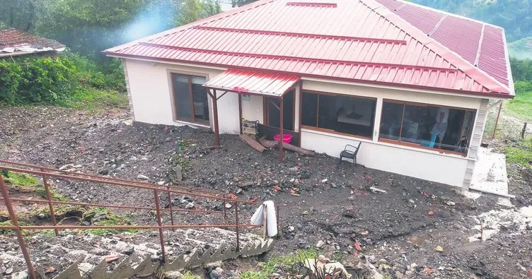 Aşırı yağışlar taşkına yol açtı