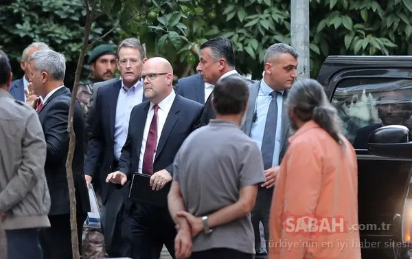 Rahip Brunson'a mahkeme öncesi kritik ziyaret