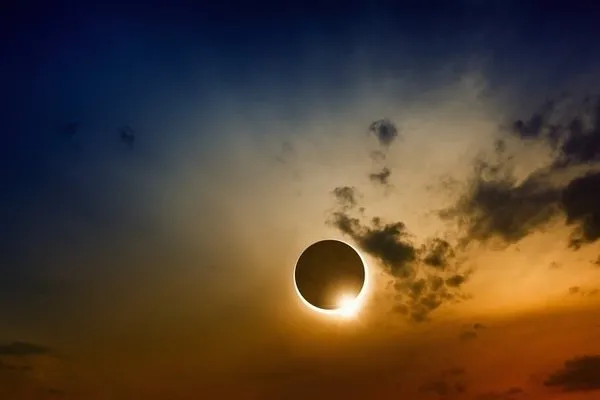 Güneş tutulması bugün saat kaçta başlıyor? 25 Ekim 2022 Solar Eclipse Güneş tutulması ne zaman, Türkiye’den izlenecek mi ve nasıl izlenir?