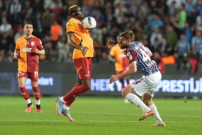 victor-osimhen-galatasaray-tarihine-gecti-efsane-ismi-geride-birakti-1747252123110.jpg