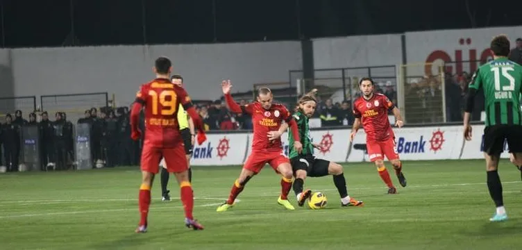 Akhisar Belediye-Galatasaray maçından kareler