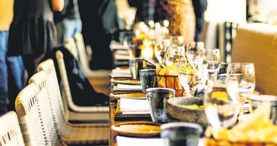 Çantayı siz mi taşıyorsunuz yoksa çanta mı sizi? Sosyetenin ‘görgüsüzlük’ planı!