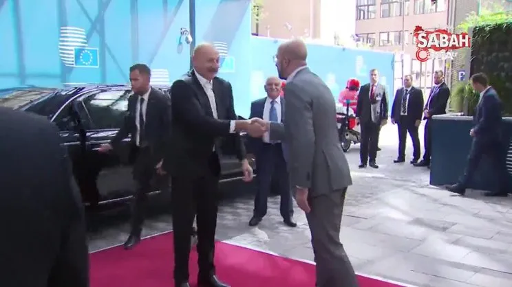 AB Konseyi Başkanı Michel, Aliyev ve Paşinyan ile bir araya geldi | Video