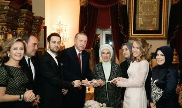Nişan yüzüğünü Erdoğan çifti taktı