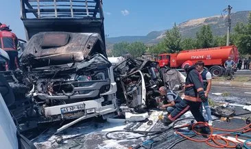 Sakarya'da üç TIR birbirine girdi! Yangın çıktı! 1 ölü 2 yaralı #bilecik