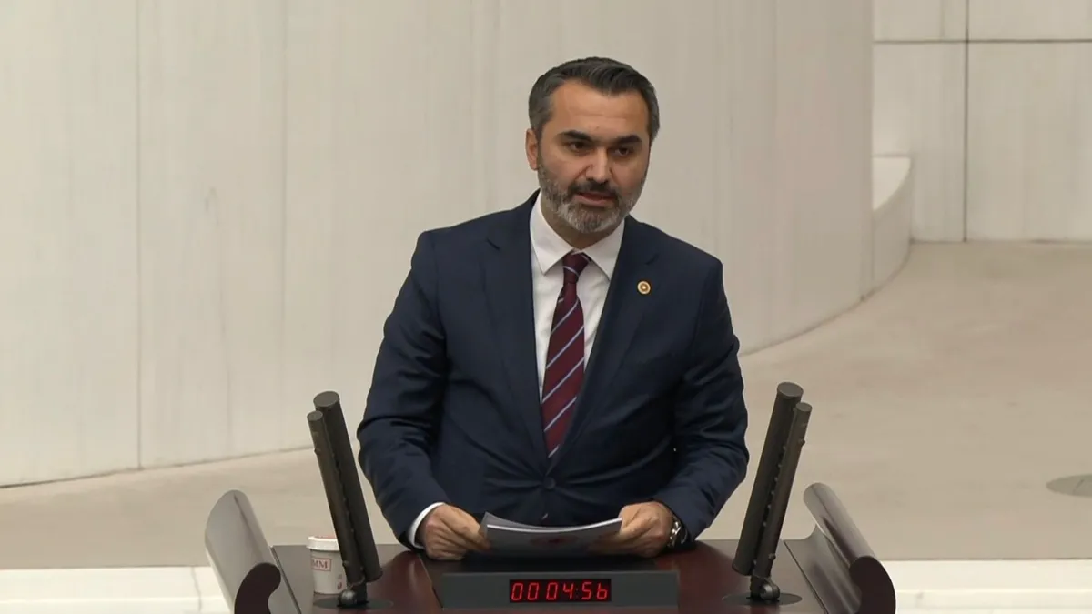 Milletvekili Kaplan: “Türkiye dijital çağın liderliğine yürüyor” Milletvekili Kaplan: “Türkiye dijital çağın liderliğine yürüyor”