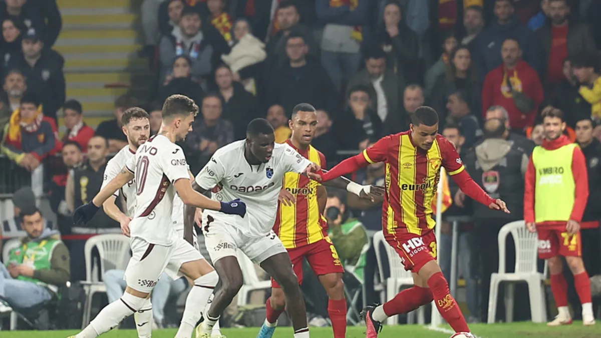 CANLI | Trabzonspor-Göztepe maçı! İlk 11'ler açıklandı… CANLI | Trabzonspor-Göztepe maçı! İlk 11'ler açıklandı…