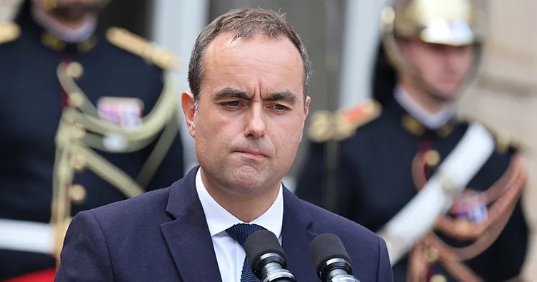 Fransa’da yeni dönem: Lecornu başbakanlık görevini devraldı