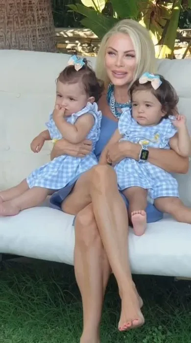 49 yaşında anneliği tadan Seray Sever’in ikizleri Sofia ve Alya 2 yaşında! Duygusal kutlama: Aşk, özveri, endişe yumağıymış annelik...