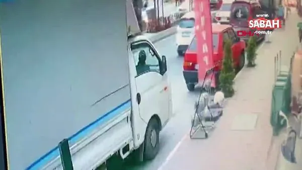 İstanbul Esenyurt'ta yolcu otobüsü 5 araca çarptı o anlar kamerada