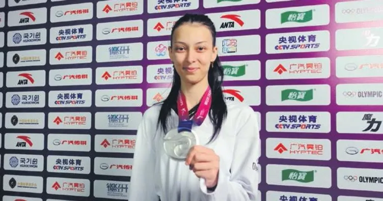 Sakat sakat yarıştı dünya 2.’si oldu