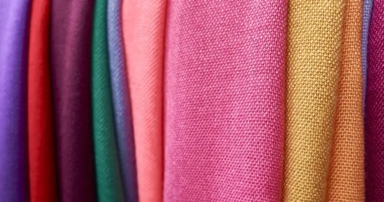 Kıyafet alırken hangi kumaşı seçmeliyiz?