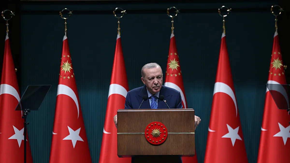 Başkan Erdoğan'dan emeklilere müjde: Yeni mali imkanlar oluşturulacak! "Sene sonuna kadar hayata geçireceğiz"