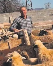 Çoban çiftin evlat gururu