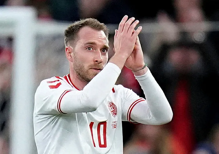 eriksen-olumden-dondugu-sahada-golunu-atti-2-macta-2-gol-1648622557274.jpg