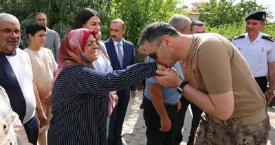 Kayseri protokolü 15 Temmuz Şehidi Cennet Yiğit’in anı evini gezdi #kayseri