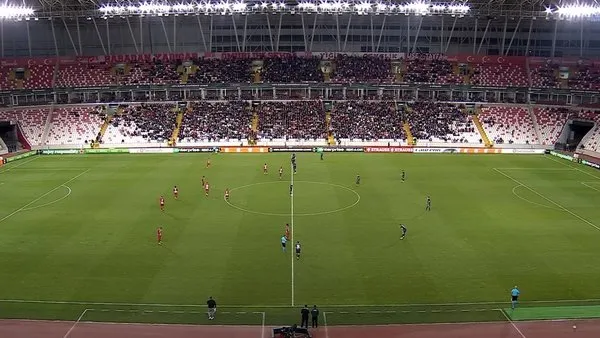 Sivasspor - Cluj UEFA Konferans Ligi Maçı EXXEN TV 8,5 CANLI İZLE