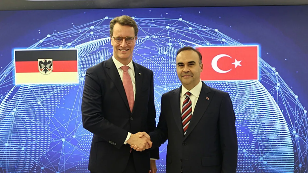 Bakan Kacır, Almanya heyetini Bakanlıkta ağırladı