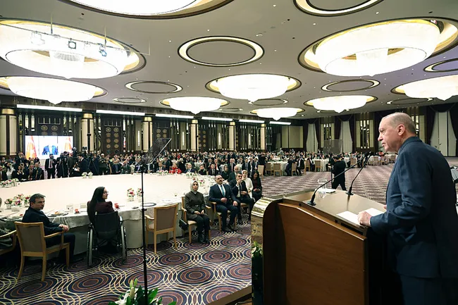 baskan-erdogan-canakkale-zaferler-silsilesinin-altin-halkasidir-1773860960636.jpg Başkan Erdoğan: Çanakkale zaferler silsilesinin altın halkasıdır