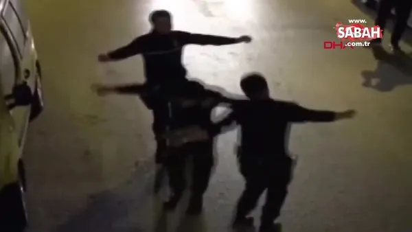 Antalya'da vatandaşlar balkondan müzik çaldı, polisler oynadı | Video