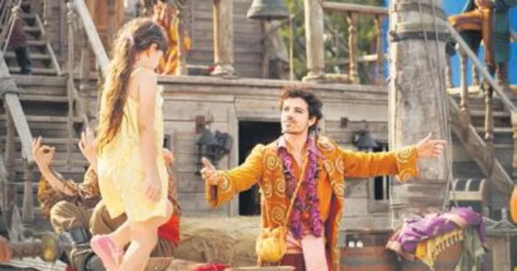 Hem dans edecek hem şarkı söyleyecek