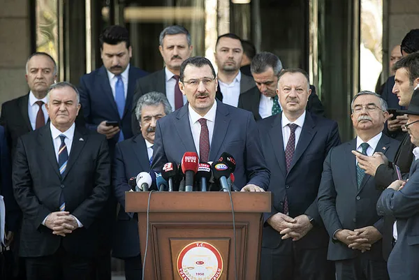 son-dakika-yeniden-refah-partisi-cumhur-ittifakina-katildi-heyetler-yskda-1679665372980.jpg SON DAKİKA: Yeniden Refah Partisi Cumhur İttifakı'na katıldı! Heyetler YSK'da...