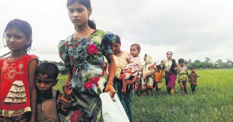 Müslüman Rohingyalılar Bangladeş’e kaçıyor
