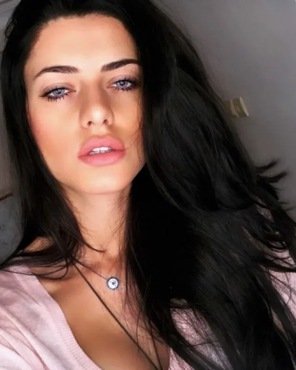 'Yerli Adriana Lima' birinci oldu