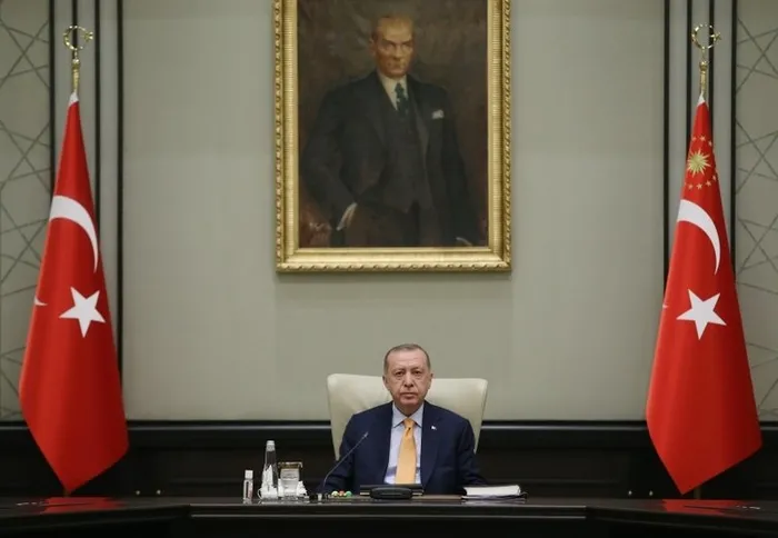 son-dakika-haberi-emekli-bayram-ikramiyesi-artisi-ne-kadar-olacak-emeklilerin-gozu-kabine-toplantisi-kararlari-1649734585295.jpg SON DAKİKA: Emekli bayram ikramiyesi artışı ne kadar olacak? Emeklilerin gözü Kabine Toplantısı kararlarına çevrildi!