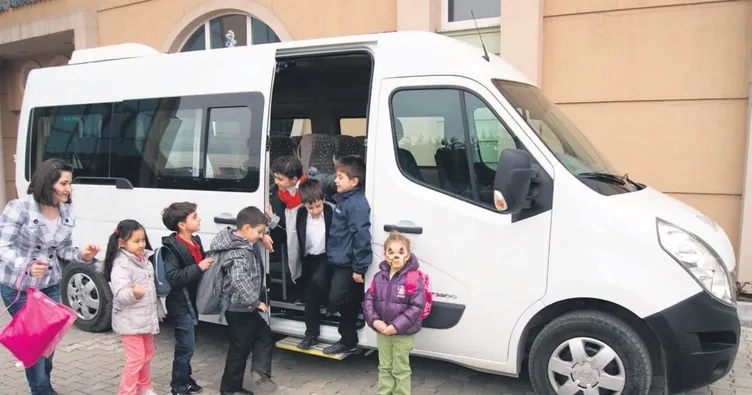 Servis araçlarına ilan yasağı