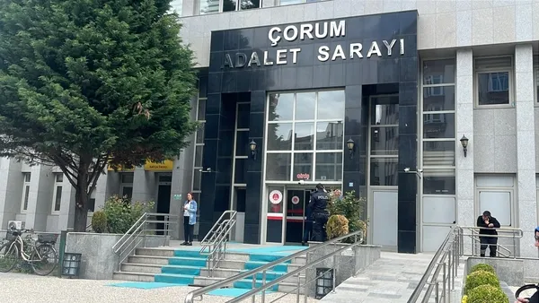 corumda-guzellik-salonunda-kredi-vurgunu-tutuklamalar-ve-gozaltilar-var-1779364793197.jpg