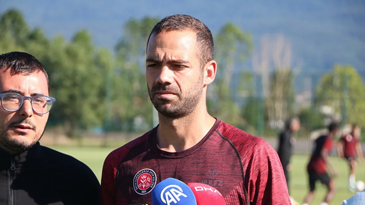 Fatih Karagümrük Kaptanı Biraschi: “Süper Lig’i hak ediyoruz” Fatih Karagümrük Kaptanı Biraschi: “Süper Lig’i hak ediyoruz”