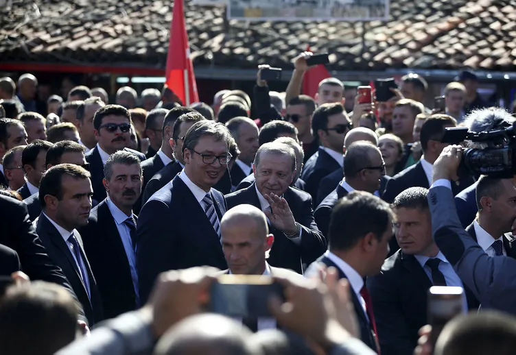 Cumhurbaşkanı Erdoğan'a Sırbistan'da sevgi seli