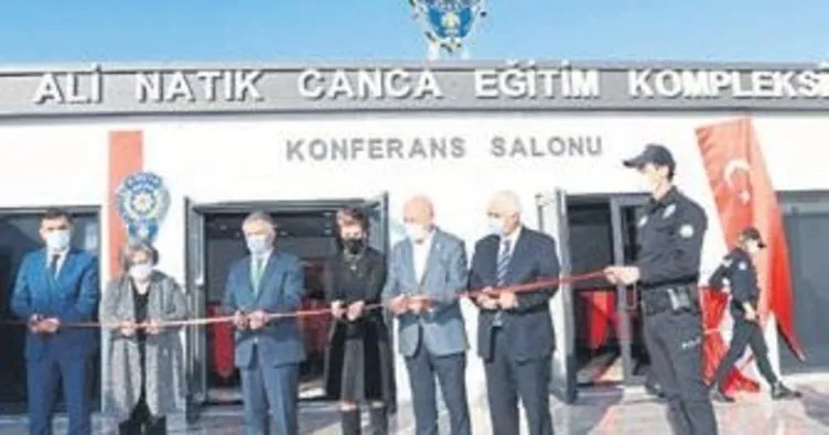 209 kişilik salon